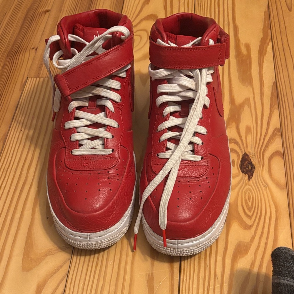 Nike Nikelabs Air force 1 mid “Gym Red”